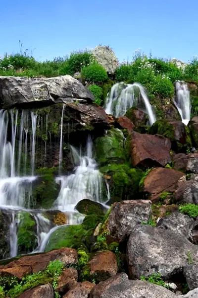 Каскадный водопад Северная Осетия