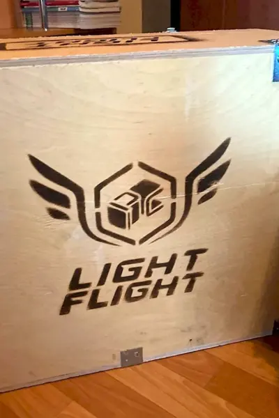 Light Flight PC магазин компьютеров