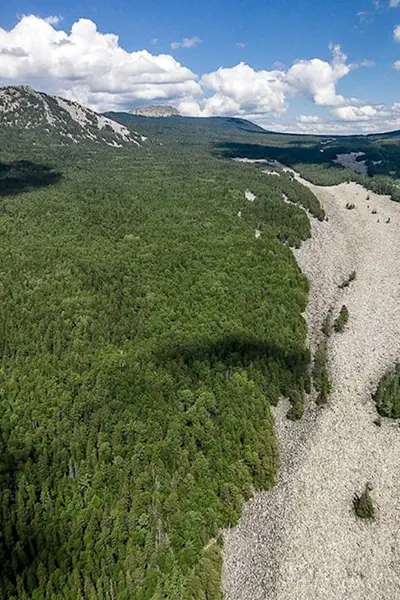 Нац парк Таганай каменная река