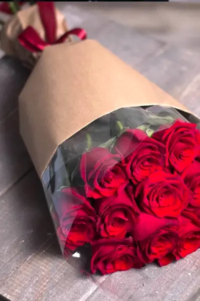 Розы в красивой упаковке