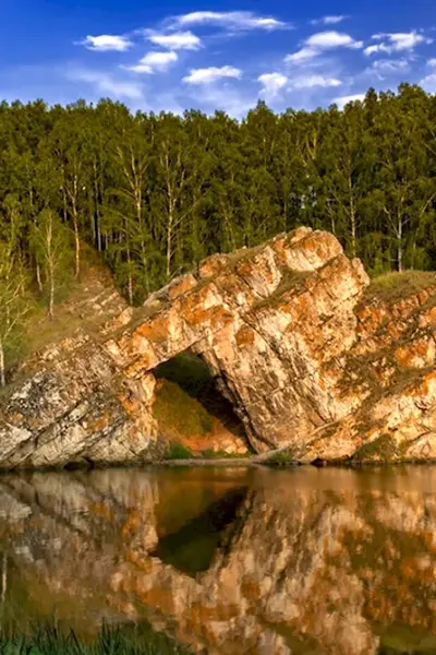 Скала каменные ворота Каменск-Уральский