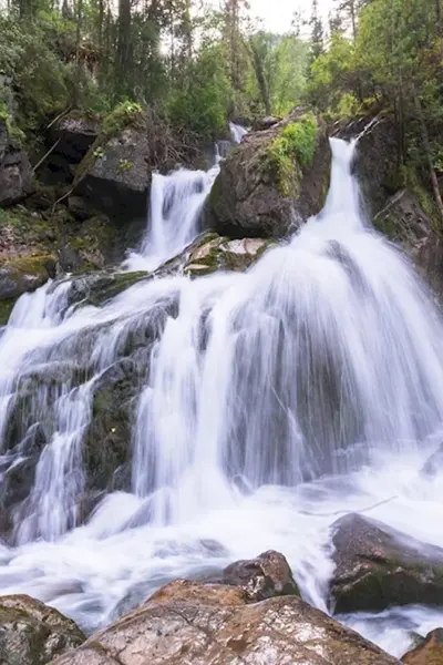 Уларский водопад горный Алтай