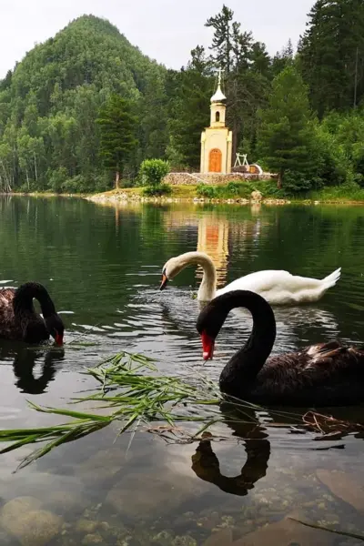 Озеро Изумрудное Байкал турбаза