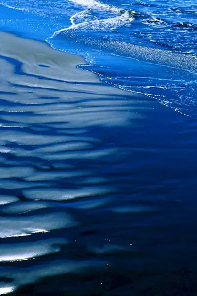 Поверхность моря