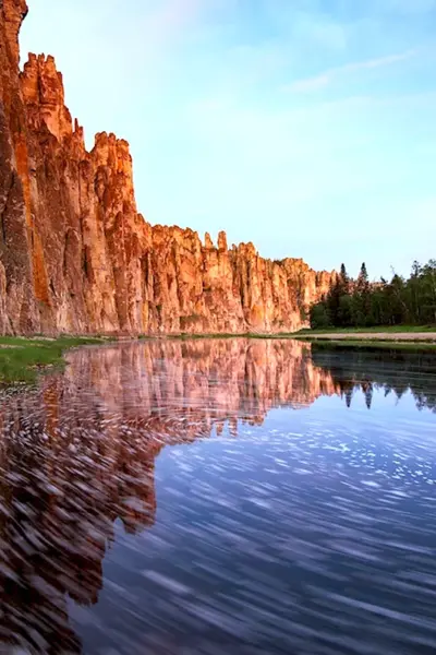 Синские столбы Саха Якутия река синяя